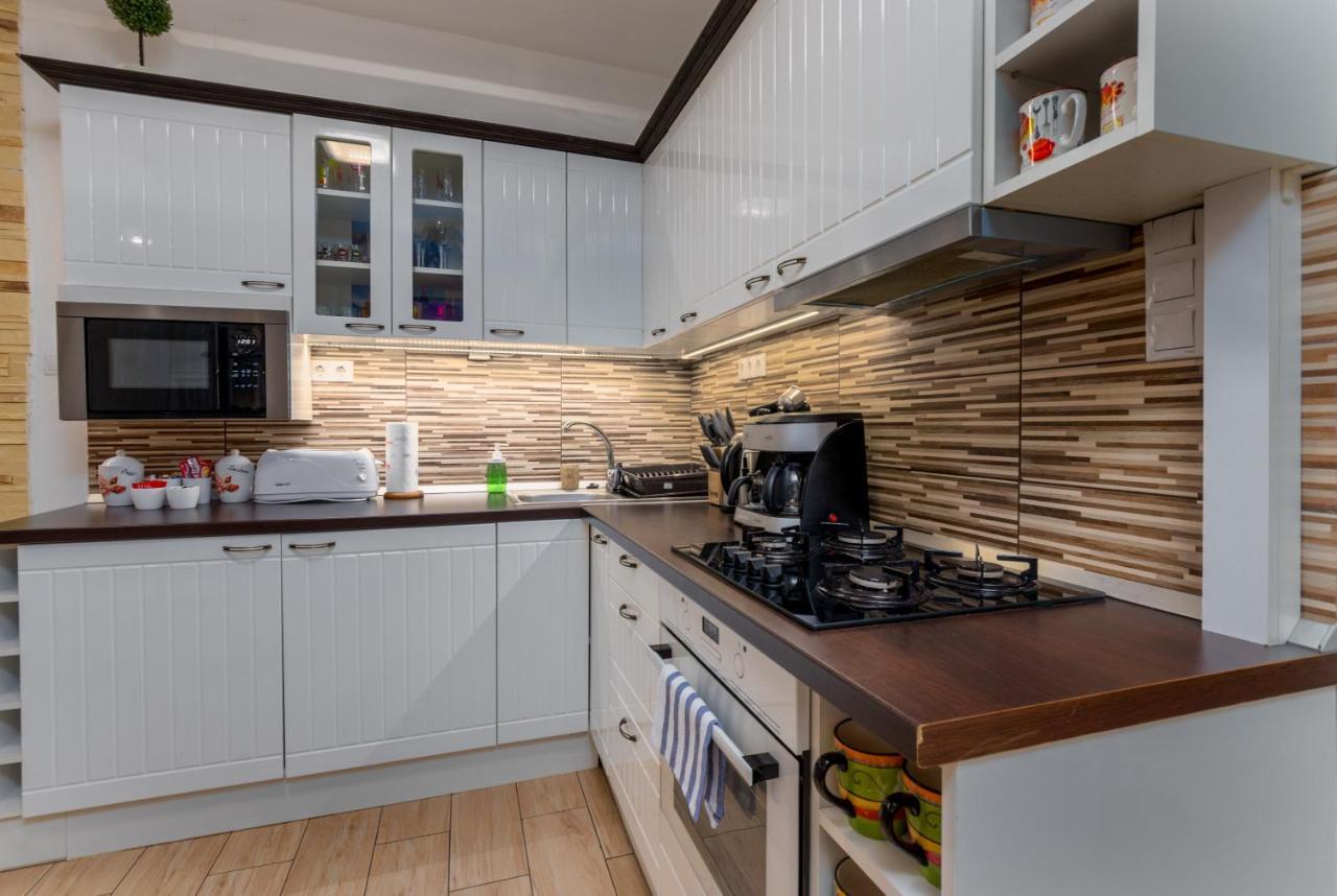 Fireworks Rakoczi - Free Parking - 3 Bedrooms - 2 Bathrooms Будапеща Екстериор снимка