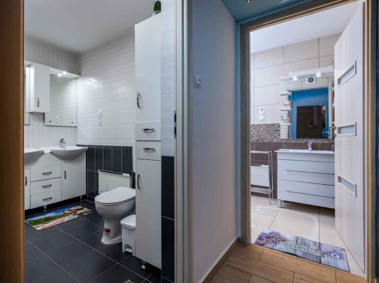 Fireworks Rakoczi - Free Parking - 3 Bedrooms - 2 Bathrooms Будапеща Екстериор снимка