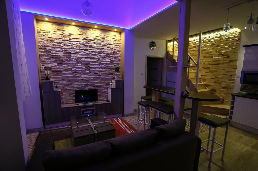 Fireworks Rakoczi - Free Parking - 3 Bedrooms - 2 Bathrooms Будапеща Екстериор снимка